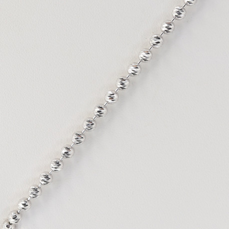 Stříbrný řetízek