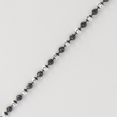 Stříbrný řetízek