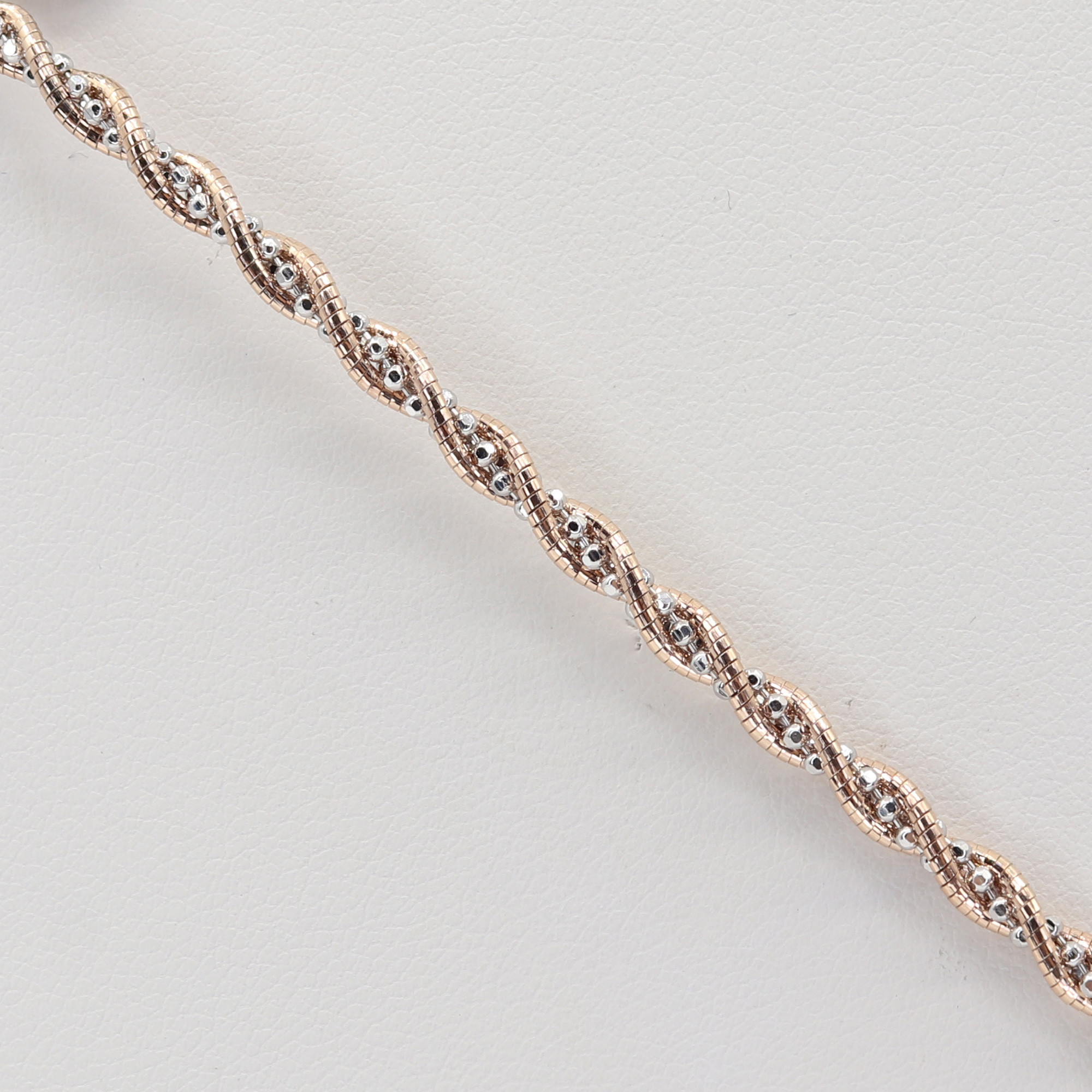 Stříbrný řetízek