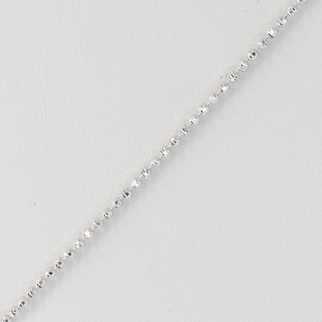 Stříbrný řetízek