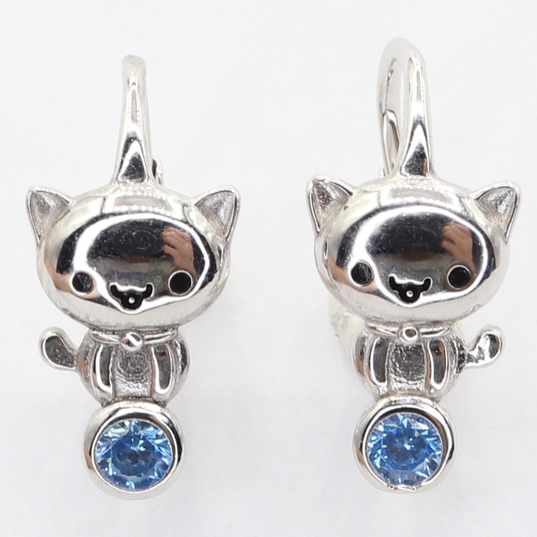 Stříbrné náušnice