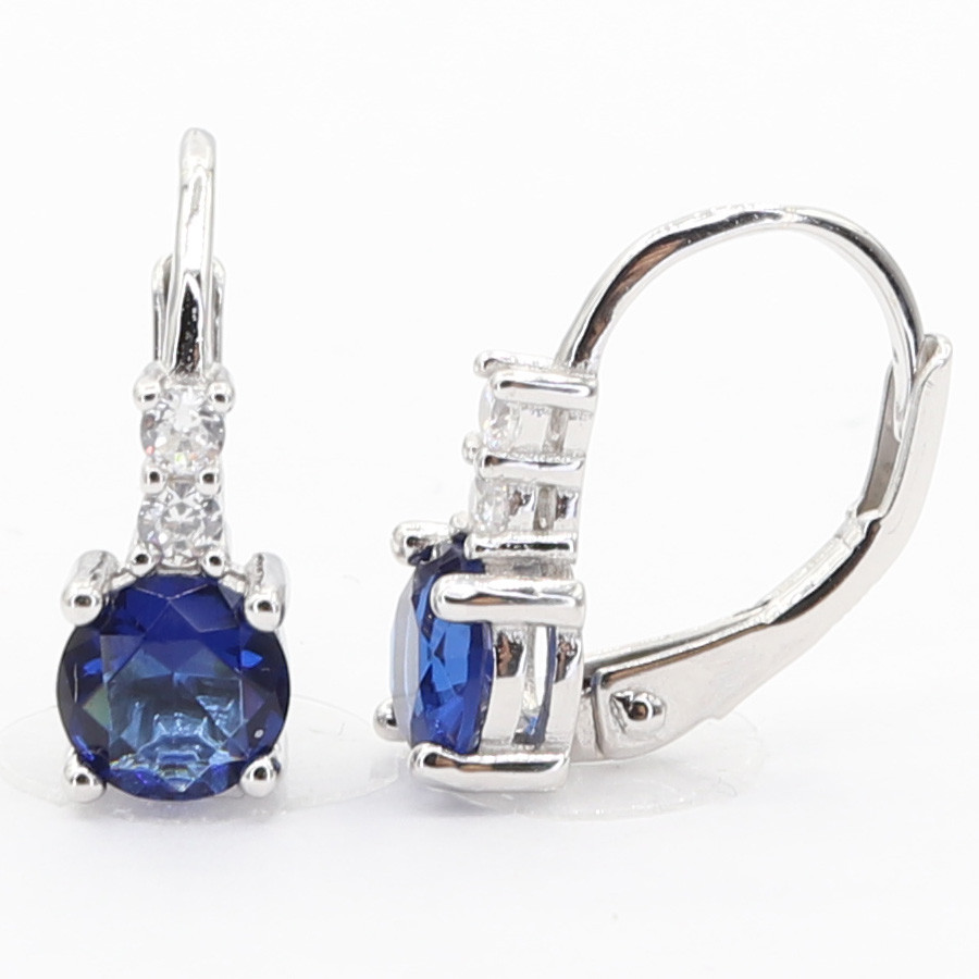 Stříbrné náušnice