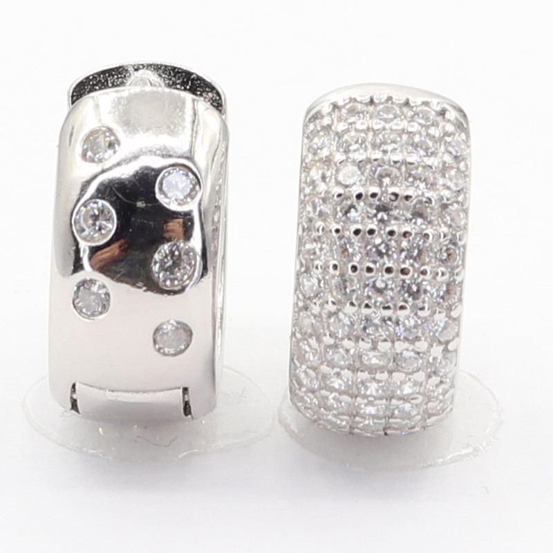 Stříbrné náušnice