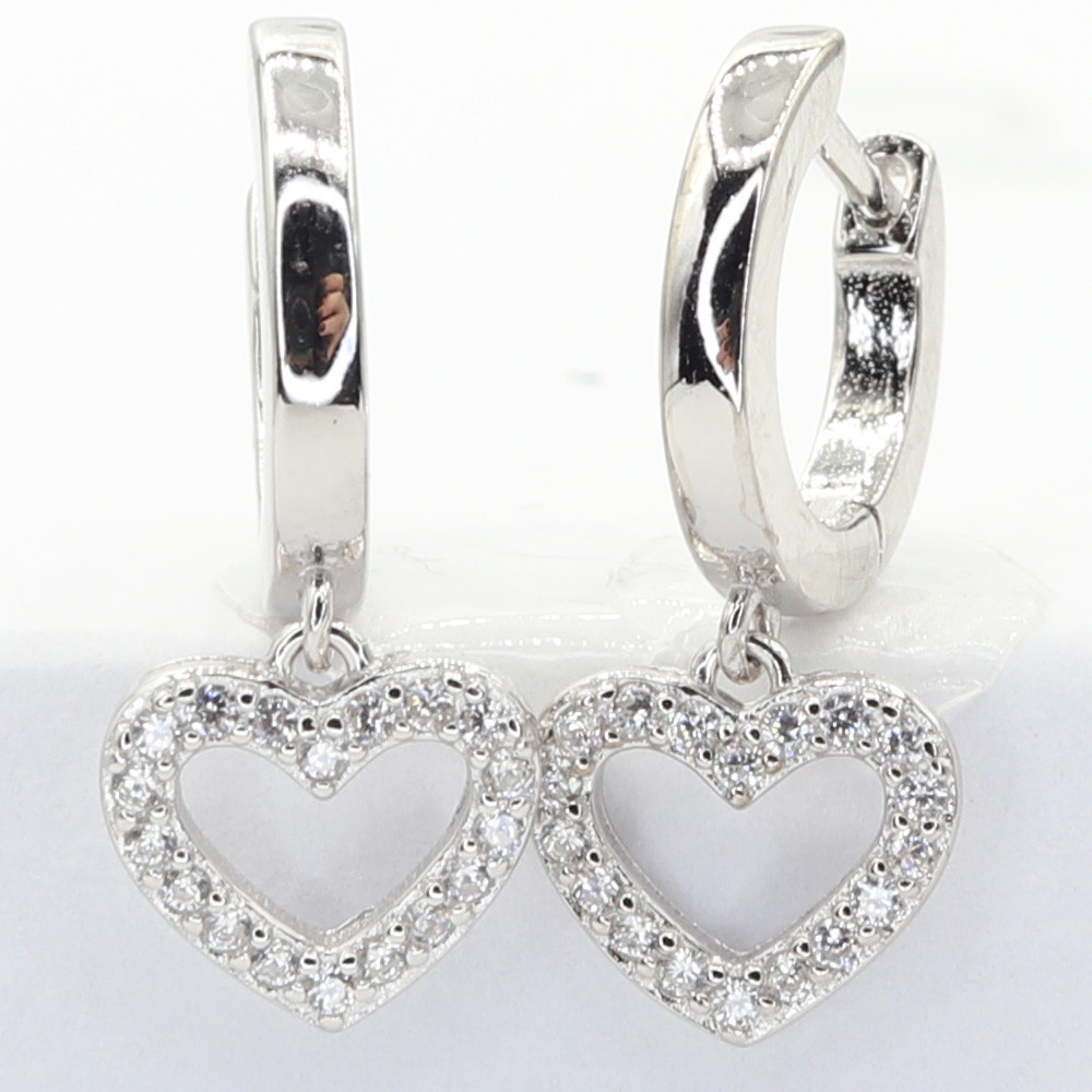 Stříbrné náušnice