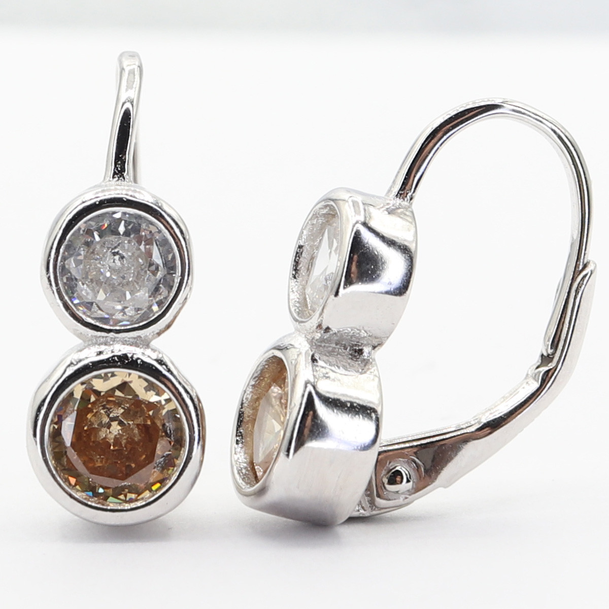 Stříbrné náušnice