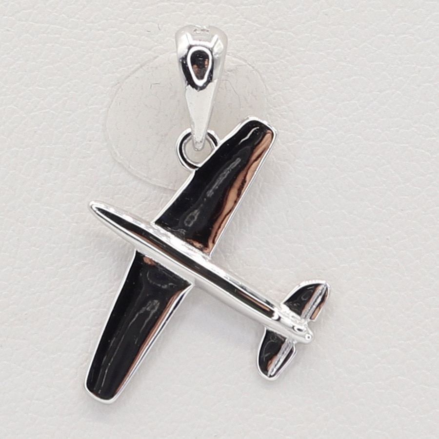 Stříbrný přívěs