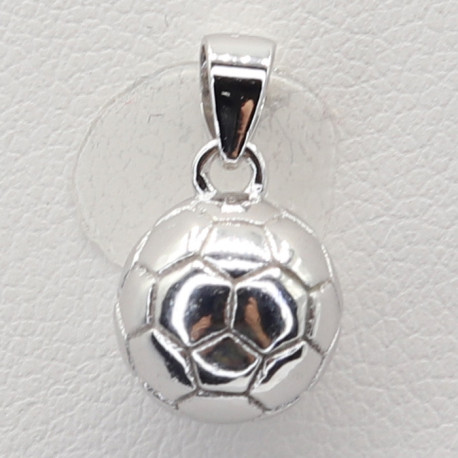 Stříbrný přívěs