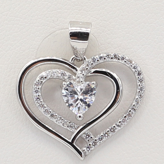 Stříbrný přívěs