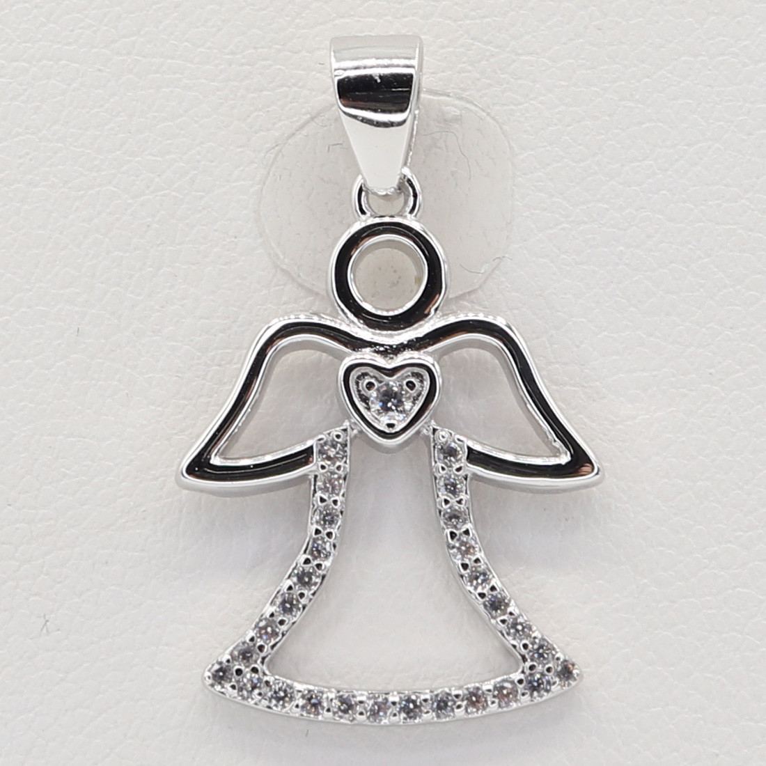 Stříbrný přívěs