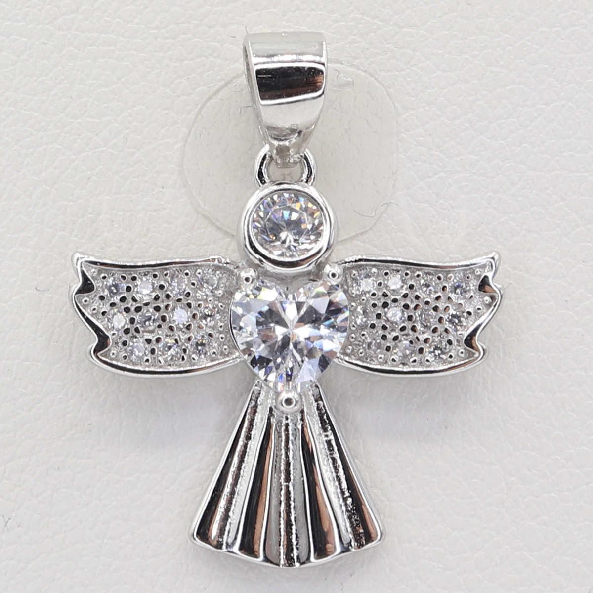 Stříbrný přívěs