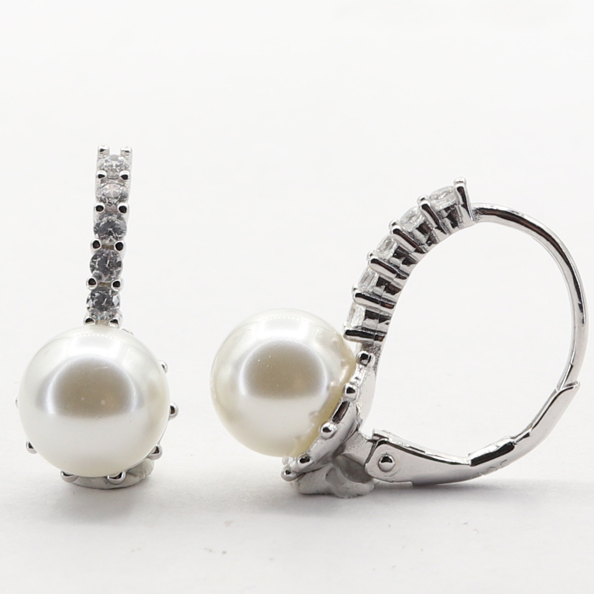 Stříbrné náušnice